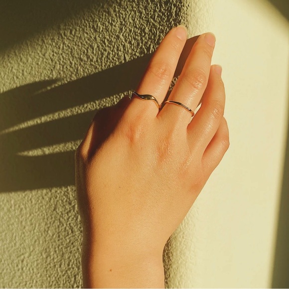 Wavy Ring Set - Picture 4 of 5